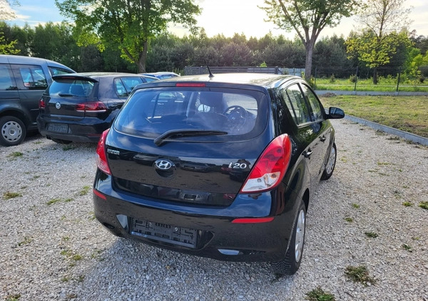 Hyundai i20 cena 18800 przebieg: 80457, rok produkcji 2013 z Opoczno małe 326